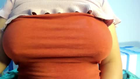 tiffany theressa online show from December 2025 07:53:01 PM