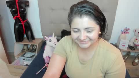 TiffanyAmazing online show from November 2025 12:34:01 PM