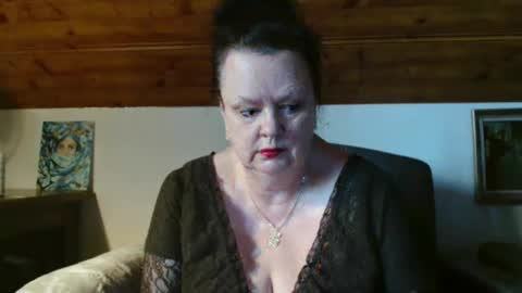 TiffanyMature online show from February 2026 09:28:01 AM