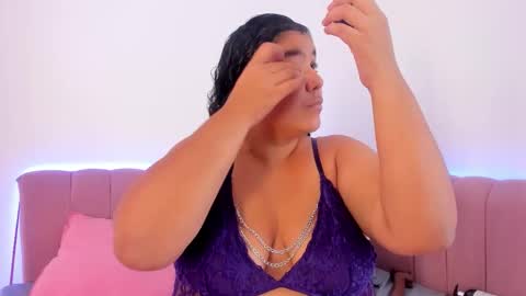 Tiffany Miller online show from March 2026 01:04:02 PM