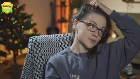 tiffanyriox online show from December 2025 01:54:02 AM