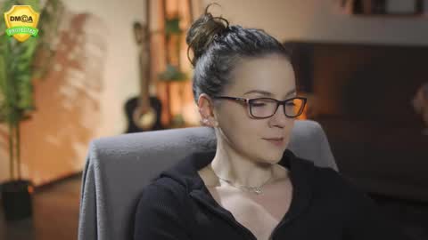 tiffanyriox online show from February 2026 12:48:02 AM