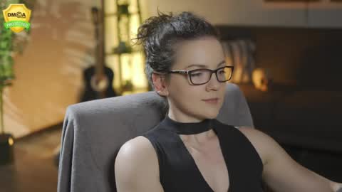 tiffanyriox online show from May 2026 11:43:02 PM