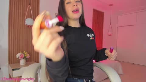 Snapshot of tiffanywright_ chatting on January 2025 05:34:01 PM Tiffany online show from January 2025 05:34:01 PM