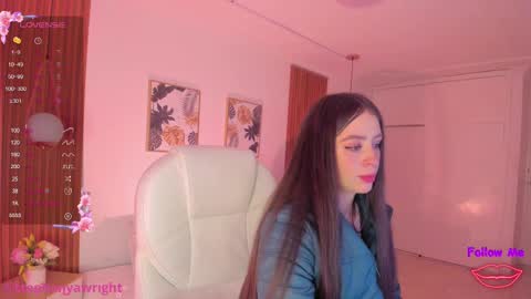 Snapshot of tiffanywright_ chatting on February 2025 12:43:02 PM Tiffany online show from February 2025 12:43:02 PM