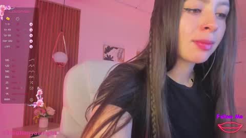 Snapshot of tiffanywright_ chatting on February 2025 06:47:02 PM Tiffany online show from February 2025 06:47:02 PM