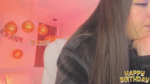 Snapshot of tiffanywright_ chatting on October 2025 12:06:01 PM Tiffany online show from October 2025 12:06:01 PM