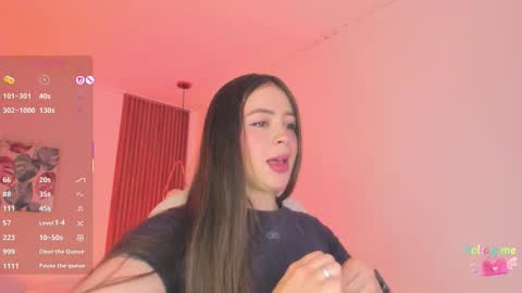 Tiffany online show from November 2025 01:22:02 PM