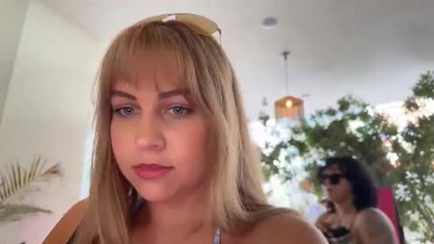 Tiffstreatsxoxo online show from May 2026 07:55:02 PM