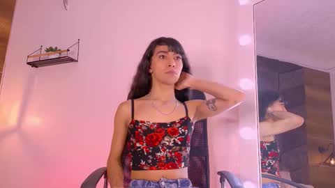 Tiffany  online show from September 2025 11:48:01 AM