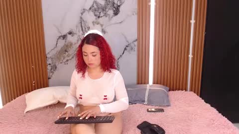 Stefanny Hill  online show from September 2025 03:17:02 AM