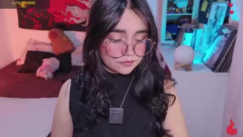 Snapshot of tigerlily__1 chatting on July 2026 11:24:02 PM Lilith online show from July 2026 11:24:02 PM