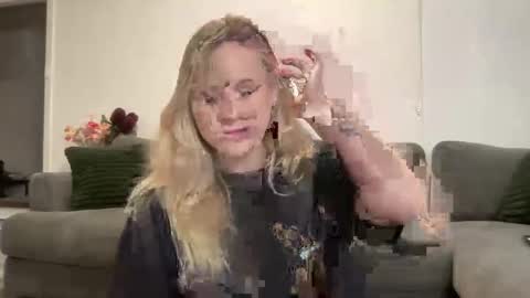 Lexi online show from June 2026 10:02:02 AM