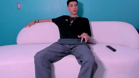 Tian online show from February 2026 07:01:02 PM