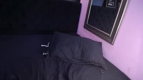 Snapshot of tiiny_emilly chatting on September 2025 09:29:02 PM tiiny emilly online show from September 2025 09:29:02 PM