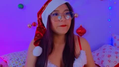 Tila Tequila online show from December 2024 07:35:02 AM