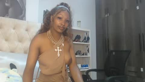Snapshot of tilly_ebony chatting on May 2026 12:16:02 AM Tilly online show from May 2026 12:16:02 AM