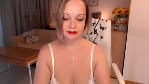 Tilly online show from April 2026 08:28:01 PM
