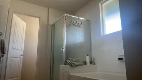 Juicy Tafutti online show from December 2024 07:16:01 PM