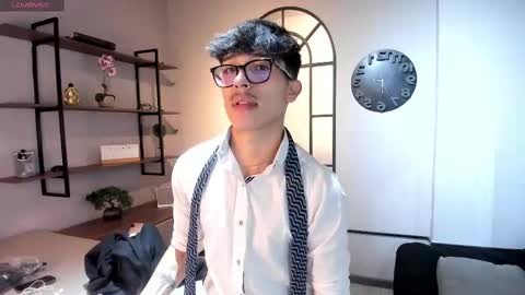 Tim Fox online show from November 2025 12:05:02 PM