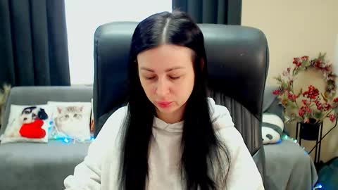 Luisa online show from May 2026 07:46:01 AM