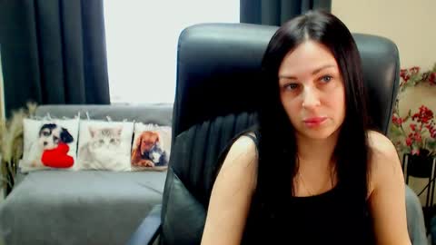 Luisa online show from May 2026 07:36:01 AM