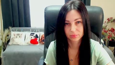Luisa online show from May 2026 07:36:02 AM