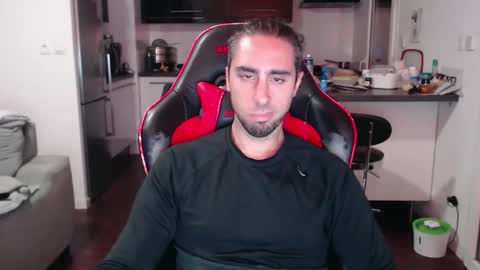 Tim online show from October 2025 08:22:02 PM