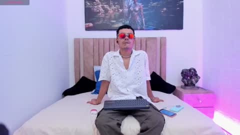 Evans  online show from November 2025 07:29:02 PM