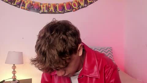 Timothy 21 years old online show from October 2025 09:28:02 PM