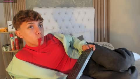 Timothy 21 years old online show from April 2026 07:49:01 PM