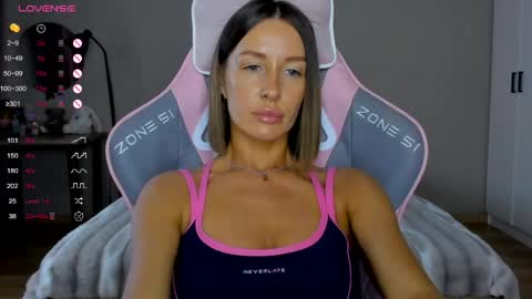 Snapshot of tina__bestie chatting on May 2026 09:58:01 AM Tina online show from May 2026 09:58:01 AM