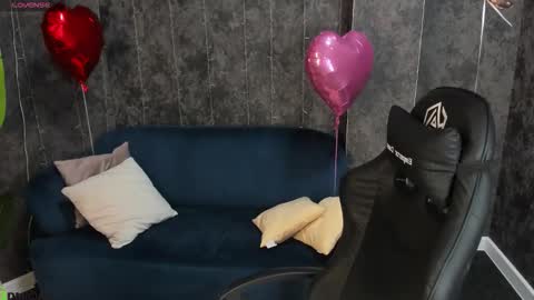 Snapshot of tina_hicks chatting on February 2026 09:26:01 AM Stella online show from February 2026 09:26:01 AM