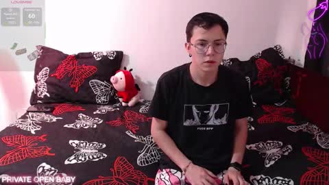 Snapshot of tina_n_charlie chatting on October 2025 12:20:01 PM Tina N Charlie online show from October 2025 12:20:01 PM