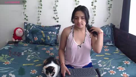 Snapshot of tina_n_charlie chatting on November 2025 12:26:01 PM Tina N Charlie online show from November 2025 12:26:01 PM