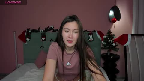 Tina  online show from December 2025 01:32:02 AM