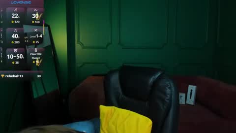 tina_tayllor__ online show from April 2026 10:16:01 PM