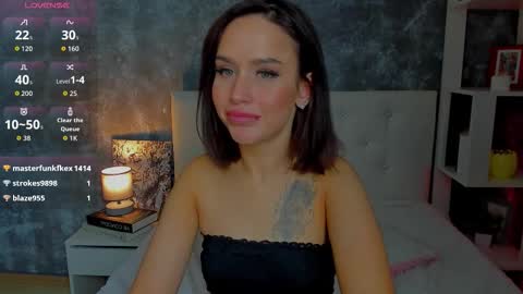 Snapshot of tina_xx_tina chatting on March 2026 05:44:01 AM Kristina online show from March 2026 05:44:01 AM