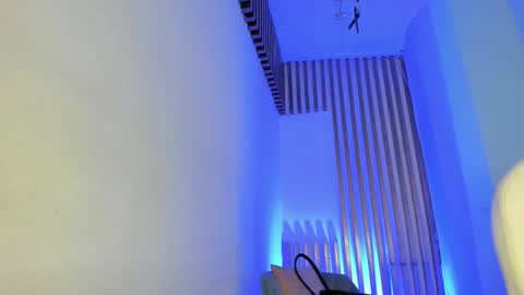 Tina  online show from September 2025 04:59:02 AM