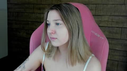 Snapshot of tinaburton chatting on March 2026 04:29:01 PM TinaBurton online show from March 2026 04:29:01 PM