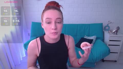 Snapshot of tinacruyze chatting on September 2025 11:31:02 AM Tina online show from September 2025 11:31:02 AM