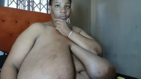 Snapshot of tinagiant chatting on March 2026 12:55:01 PM tinagiant online show from March 2026 12:55:01 PM