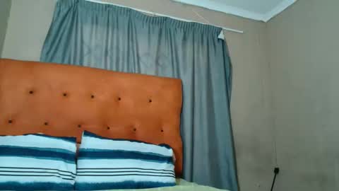 tinagiant online show from April 2026 06:05:02 AM