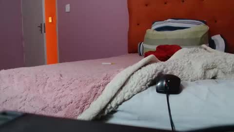 tinagiant online show from June 2026 08:46:02 AM