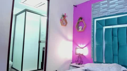 Tina online show from March 2026 08:12:01 PM