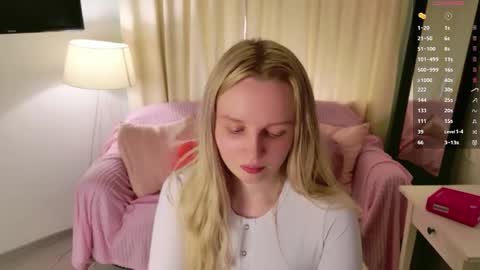 Snapshot of tinasiner chatting on May 2026 02:10:01 PM tinasiner online show from May 2026 02:10:01 PM