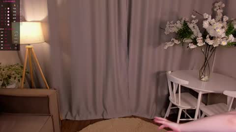 Snapshot of tinastevenson chatting on October 2025 10:11:01 PM Annie online show from October 2025 10:11:01 PM