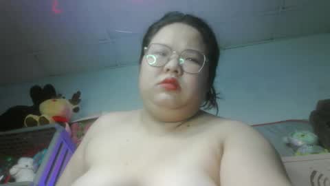 Snapshot of tini_bei chatting on May 2026 03:52:01 PM tini_bei online show from May 2026 03:52:01 PM