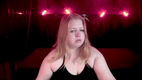 TinkerrBelll online show from June 2026 07:03:02 PM