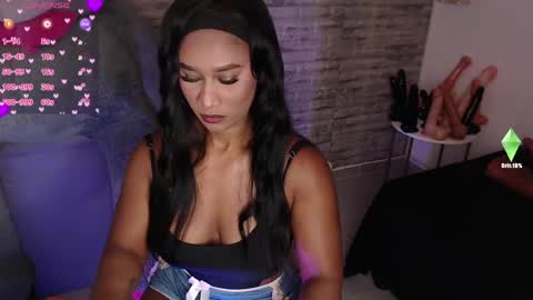Tinna Goddess online show from April 2026 04:09:01 PM